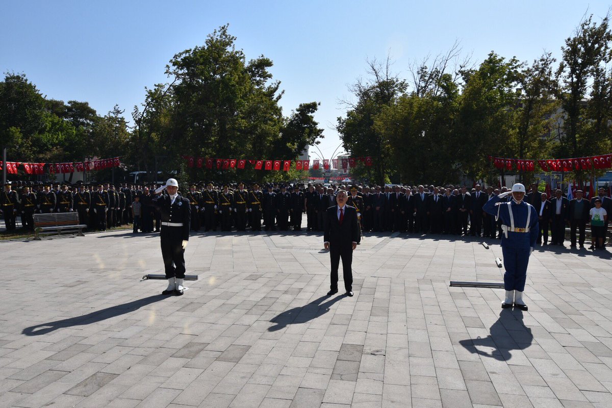 Ağrı’da  Zafer Bayramı’nın 96. Yıl Dönümü Törenlerle Kutlandı