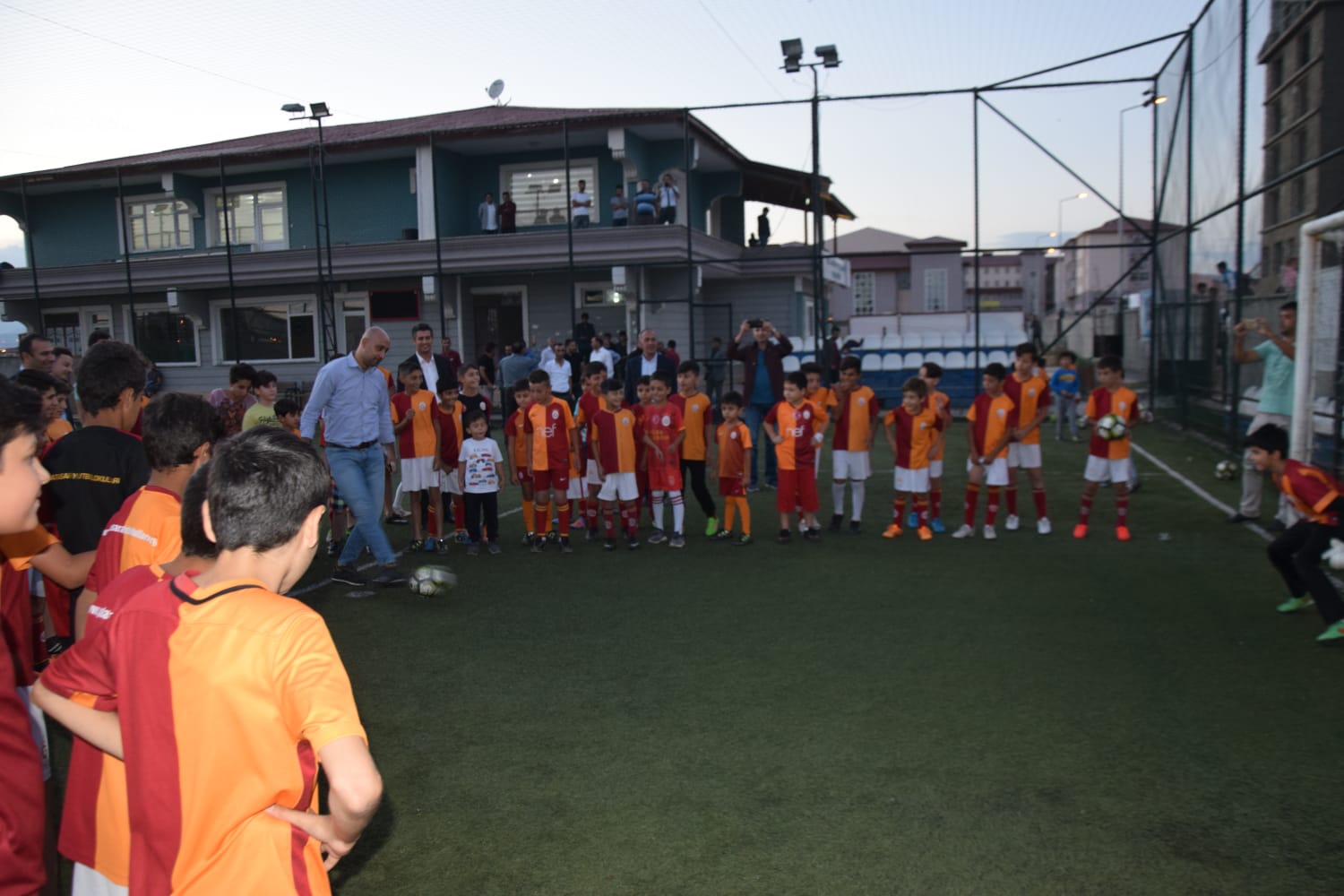 Tolunay Kafkas Ağrı’da ki Spor Taban Birlikleri İle Buluştu