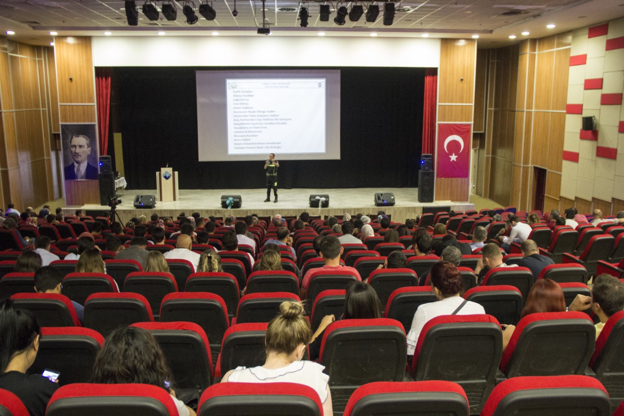 Ağrı’da Öğretmenlere Trafik Eğitimi Verildi