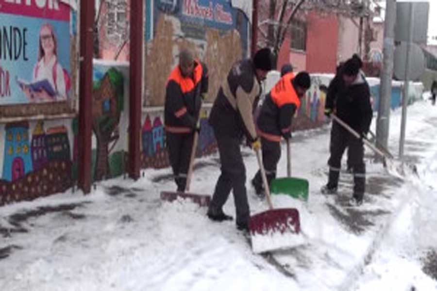 Ağrı-Doğubayazıt’ta Yoğun Kar Yağışı