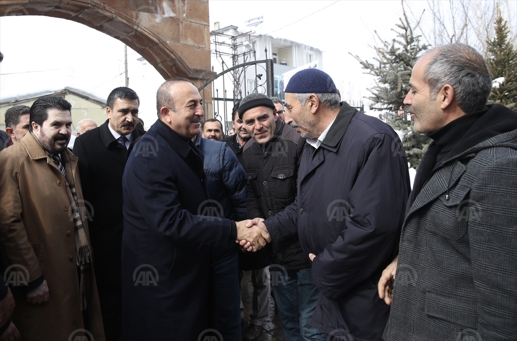 Dışişleri Bakanı Çavuşoğlu Ağrı’da Vatandaşlarla Beraber