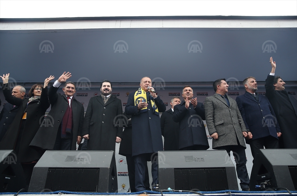 Cumhurbaşkanı Erdoğan; Ağrı, Bu Terörist Destekli Zorbalara da Hak Ettikleri ”Osmanlı Tokadını Sandıkta Vuracak”