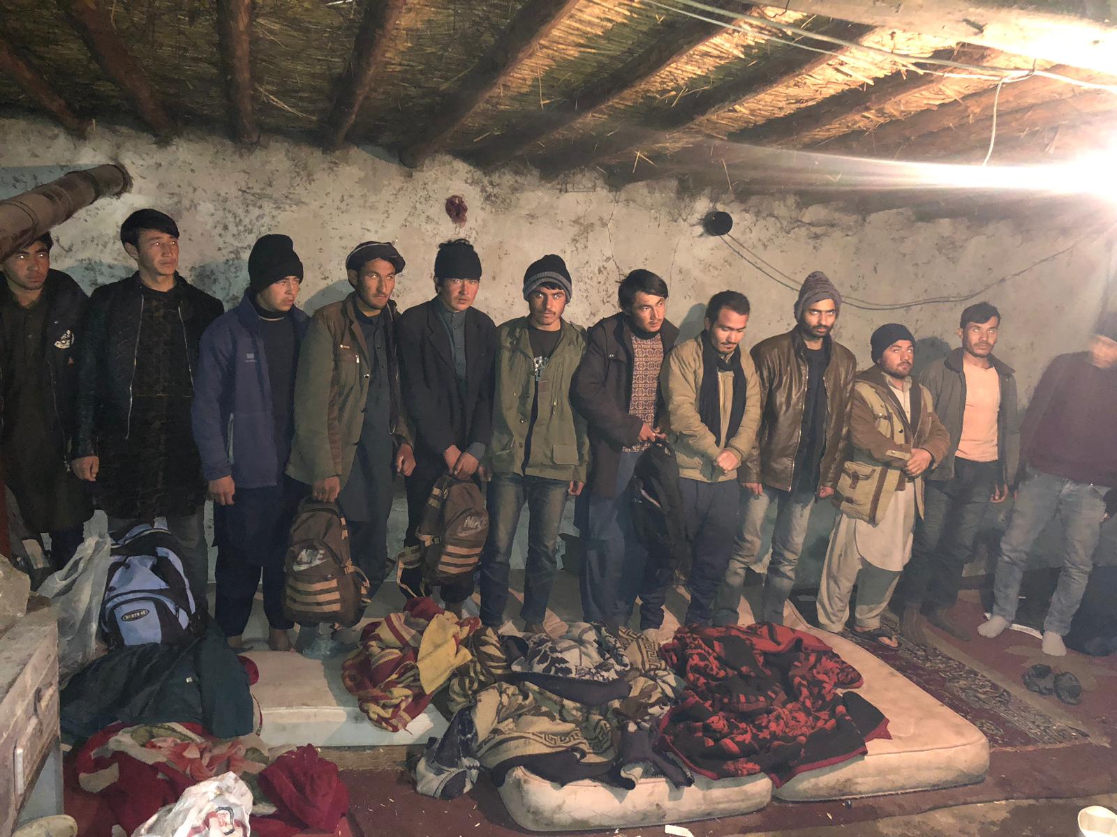 Ağrı’da İnsan Tacirlerine Operasyonda 13 Kişi Tutuklandı