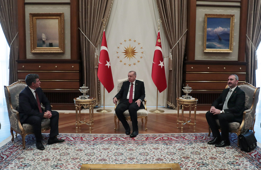 Cumhurbaşkanı Erdoğan, Türkiye Barolar Birliği (TBB) Başkanı Feyzioğlu ile görüştü