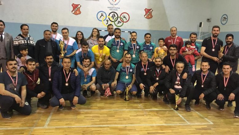 Ağrı’da  “Öğretmenler Arası Voleybol Turnuvası” düzenlendi