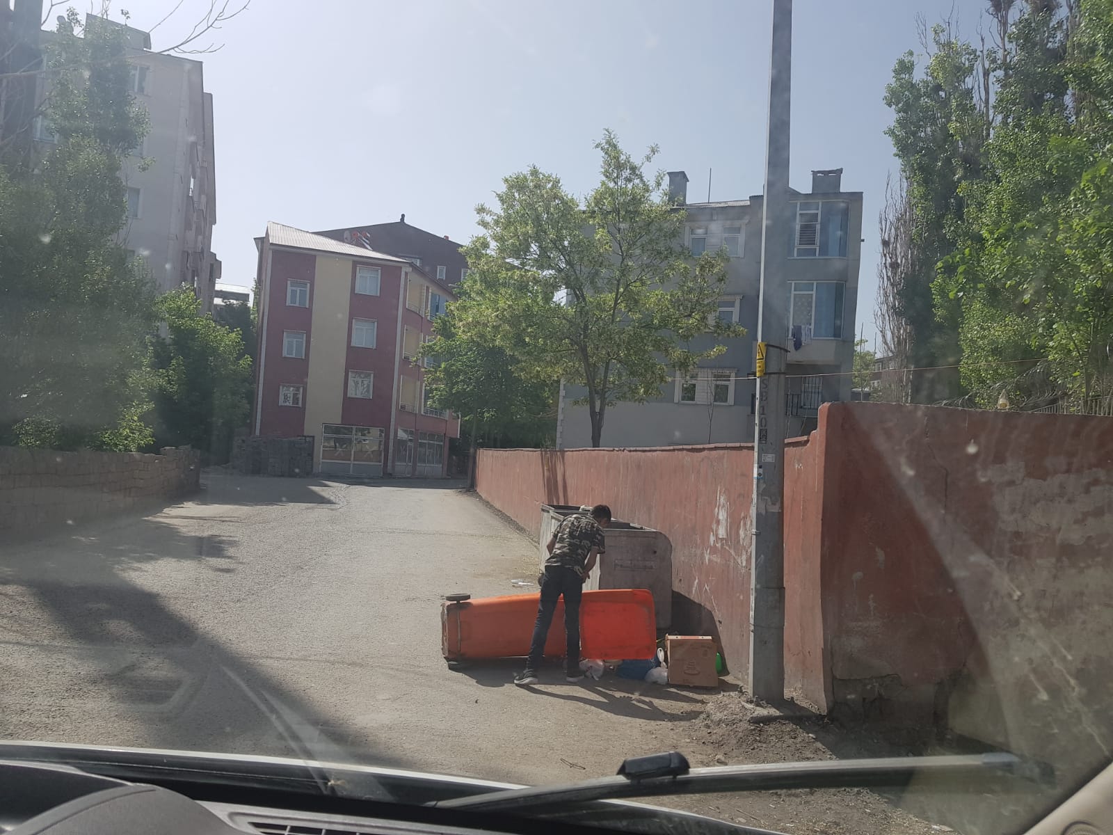 Ağrı’da Temizliğe Yapılan Sabote