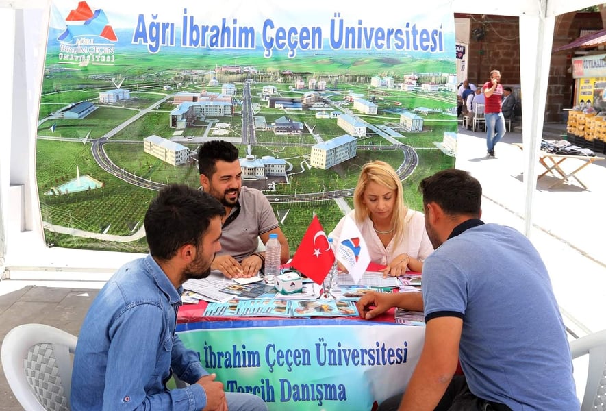 Ağrı İbrahim Çeçen Üniversitesi Yeni Öğrencilerini Bekliyor