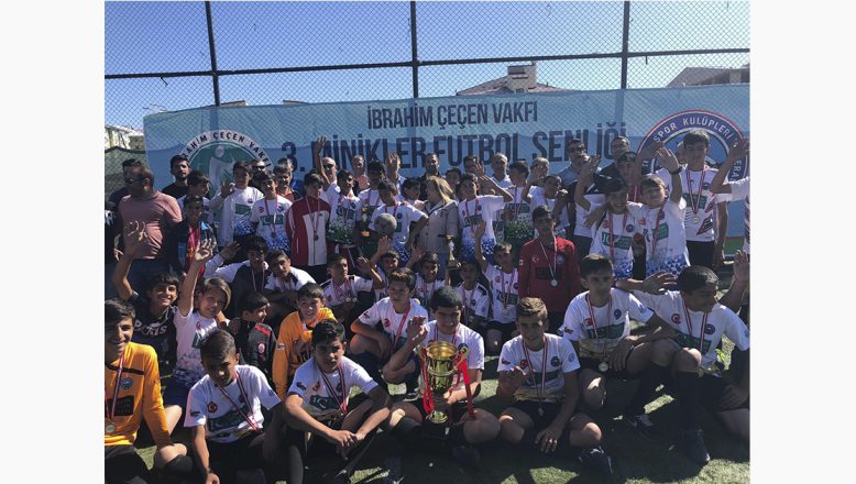 İbrahim Çeçen Vakfı 3.Minikler Futbol Şenliği Sona erdi