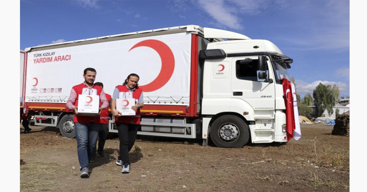 Kızılay, Ağrı’da İhtiyaç Sahiplerine Kurban Eti Dağıttı