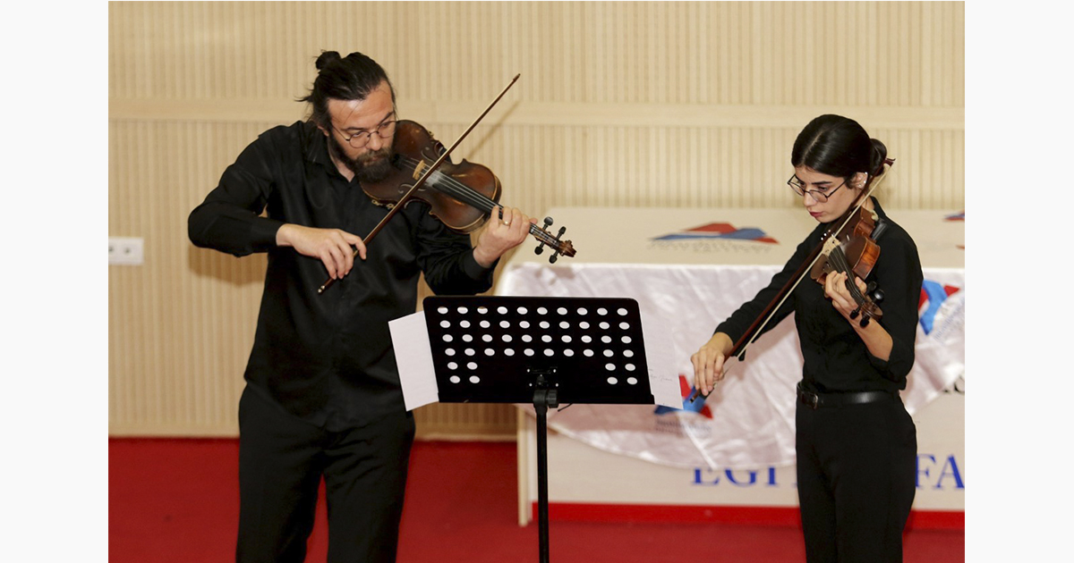 Ağrı İbrahim Çeçen Üniversitesi’nde Duo Keman Resitali