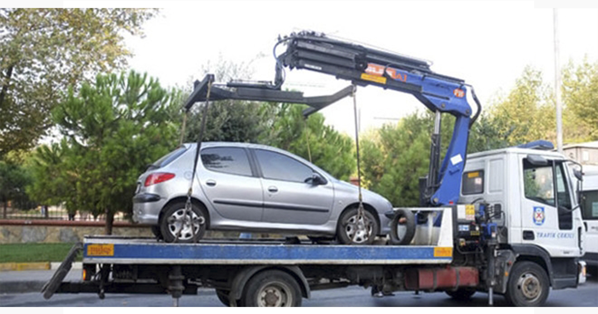 İçişleri Bakanlığı: Trafik güvenliğini tehdit etmeyen park halindeki araçlar otoparka çekilmeyecek