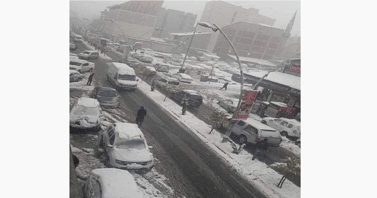 Ağrı’da kar yağışı etkisinin sürdürüyor