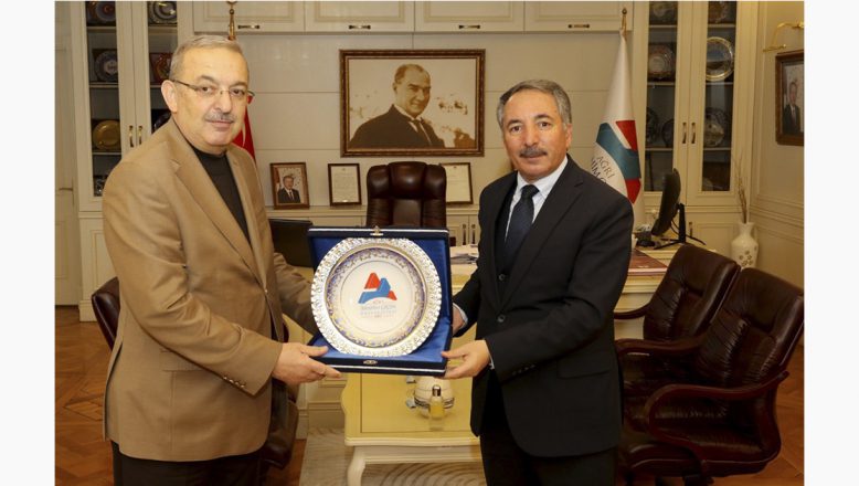 AİÇÜ Rektörü KARABULUT, DİYANET-SEN Genel Başkanı Mehmet BAYRAKTUTAR’ı Misafir Etti