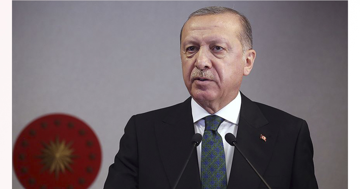 Cumhurbaşkanı Erdoğan koronavirüsle ilgili yaptığı açıklamada:”Bir müddet daha dişimizi sıkacağız”