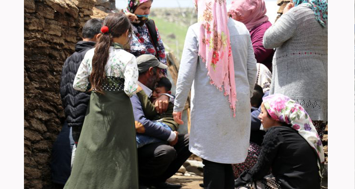 Ağrı’da tandıra düşen minik Ayşegül yaşam mücadelesini kaybetti