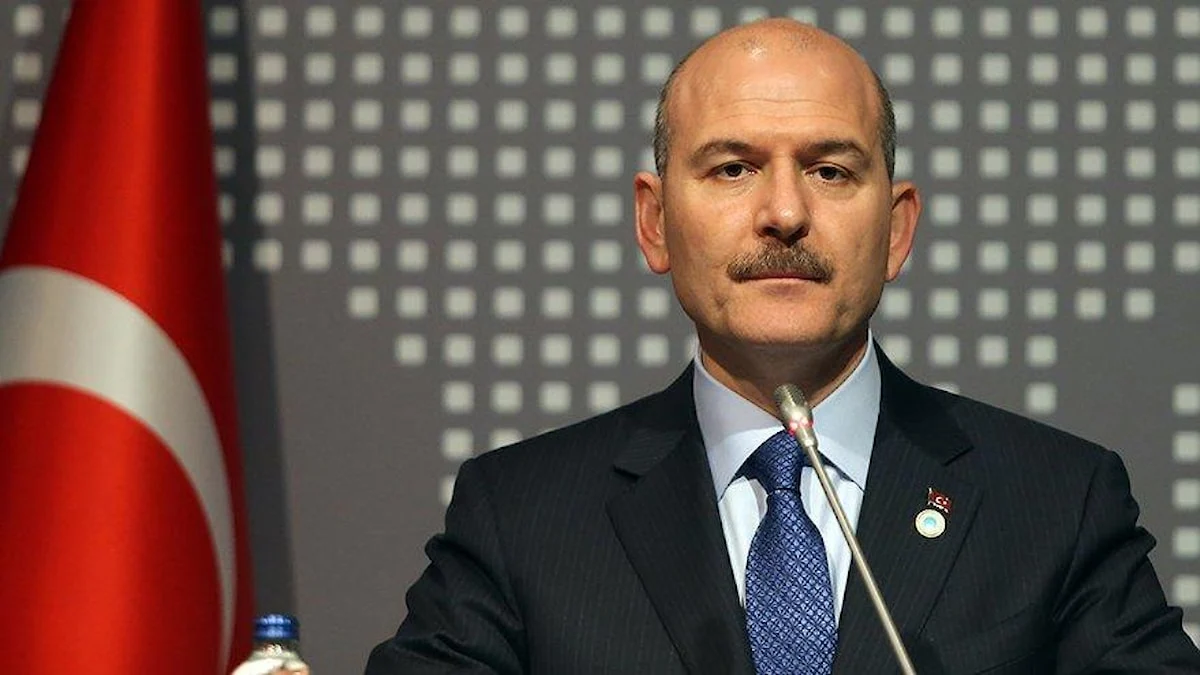 İçişleri Bakanı Soylu,Türkiye-İran sınırında yapımının sonuna gelen güvenlik duvarını inceledi