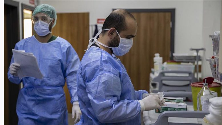 Türkiye’de  Koronavirüs Vaka ve Vefat Sayıları Artıyor