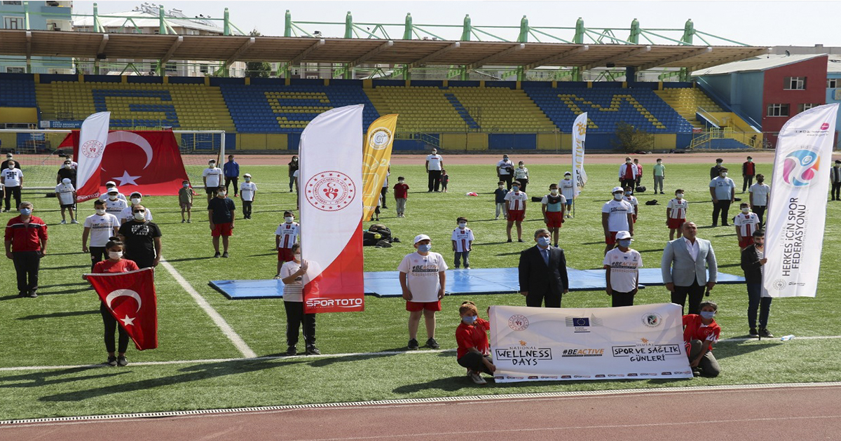 Ağrı’da Avrupa Spor Haftası Etkinlikleri Şehir Stadyumunda yapılan açılış töreni ile başladı