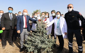 Ağrı’da Sağlık Kahramanları Adına Hatıra Ormanı Oluşturuldu