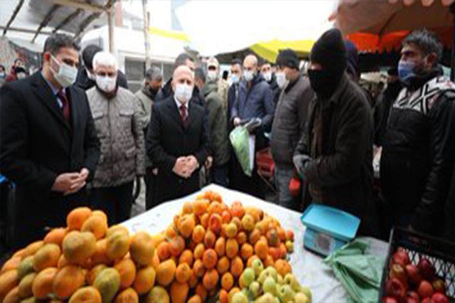 Vali Varol, Doğubayazıt’ta Koronavirüs Denetimi Gerçekleştirdi