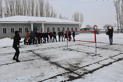 Ağrı’da “Köy Halk Badminton” Projesi