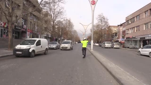 Doğu Anadolu’da Cadde ve Sokaklar Boş Kaldı