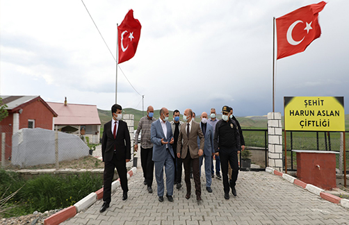 Vali Varol’dan Şehit Ailesine Ziyaret