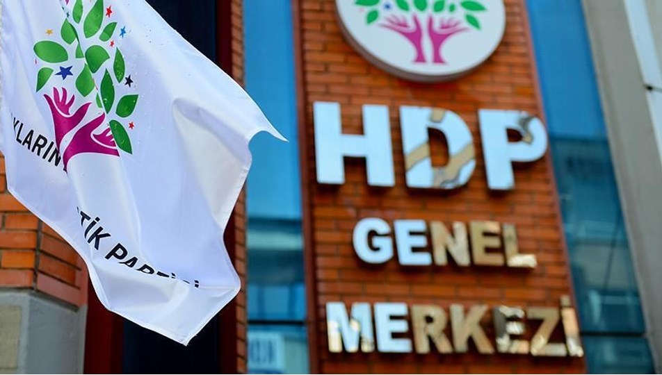 AYM, HDP’nin kapatılma iddianamesini kabul etti