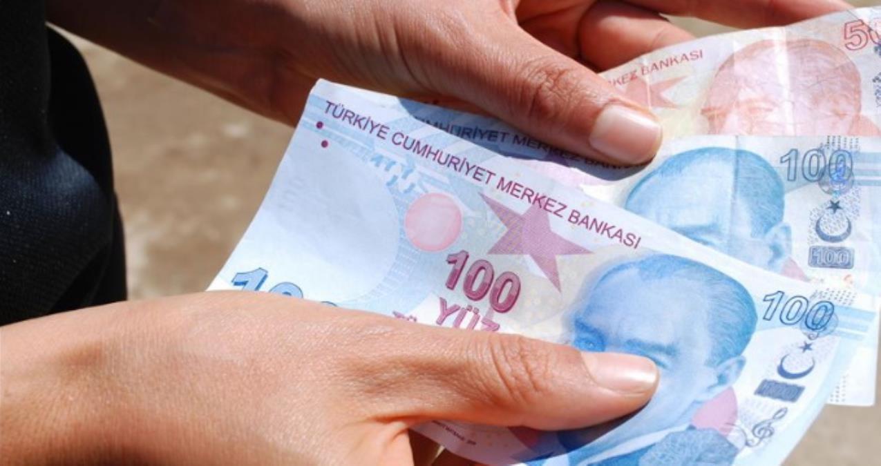 Bakan Kasapoğlu: Burs ve kredi ödemeleri hesaplara yatmaya başladı