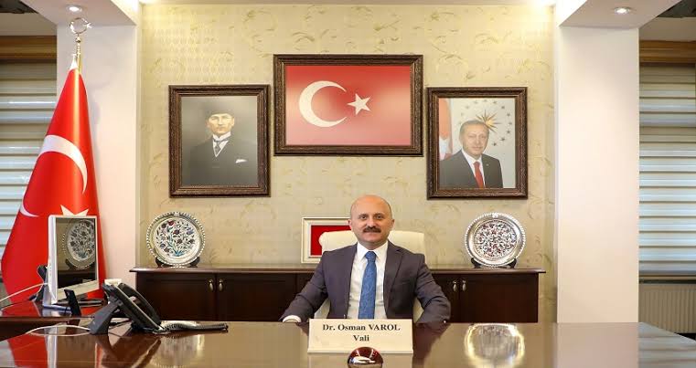 Ağrı Valisi Dr. Osman Varol Cumhuriyet Bayramı Kutlama mesajı yayımladı