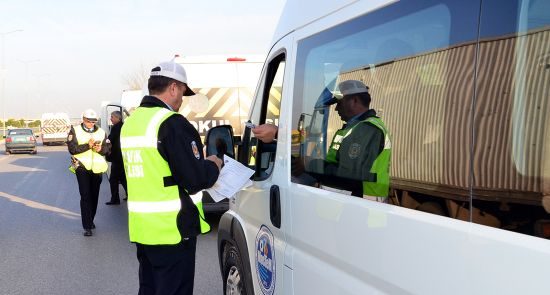 Ağrı İl Emniyet Müdürlüğü Trafik Birimleri servis araçlarını denetledi