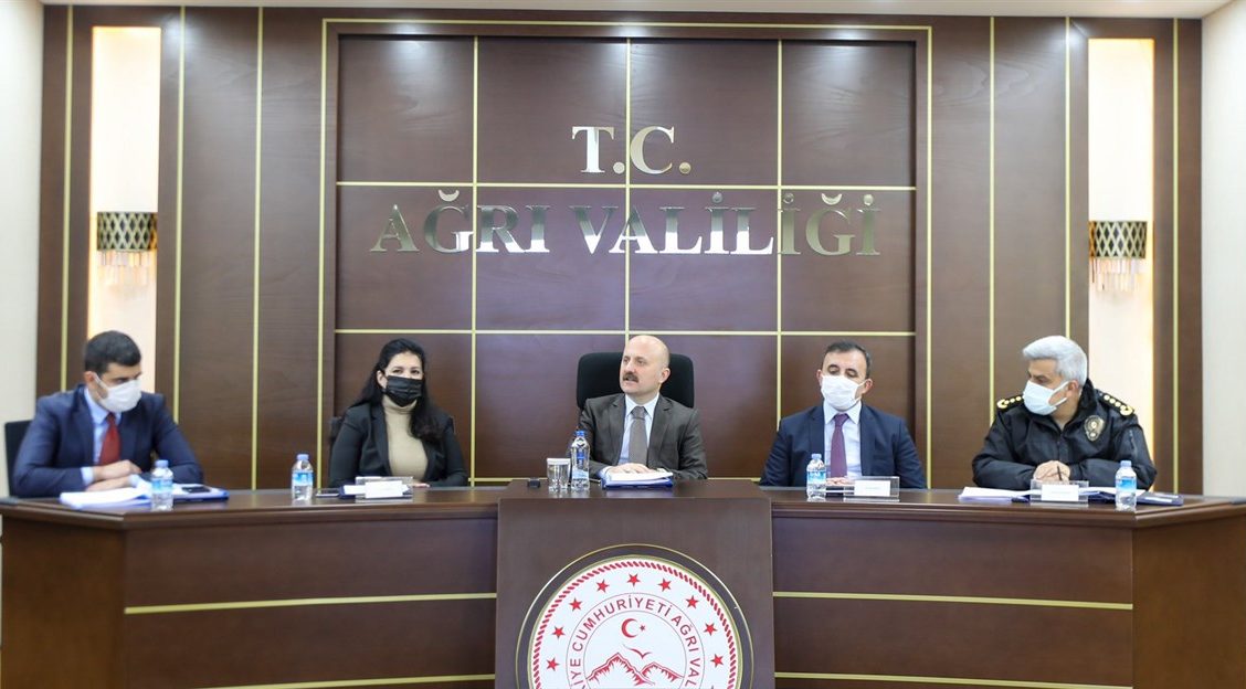 Ağrı Valisi Varol’dan ‘Kadına Yönelik Şiddetle Mücadele Değerlendirme Komisyonu’ Toplantısı