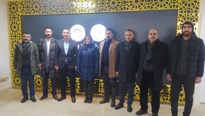 HDP Milletvekilleri Ağrı Barosu’nu ziyaret ettiler