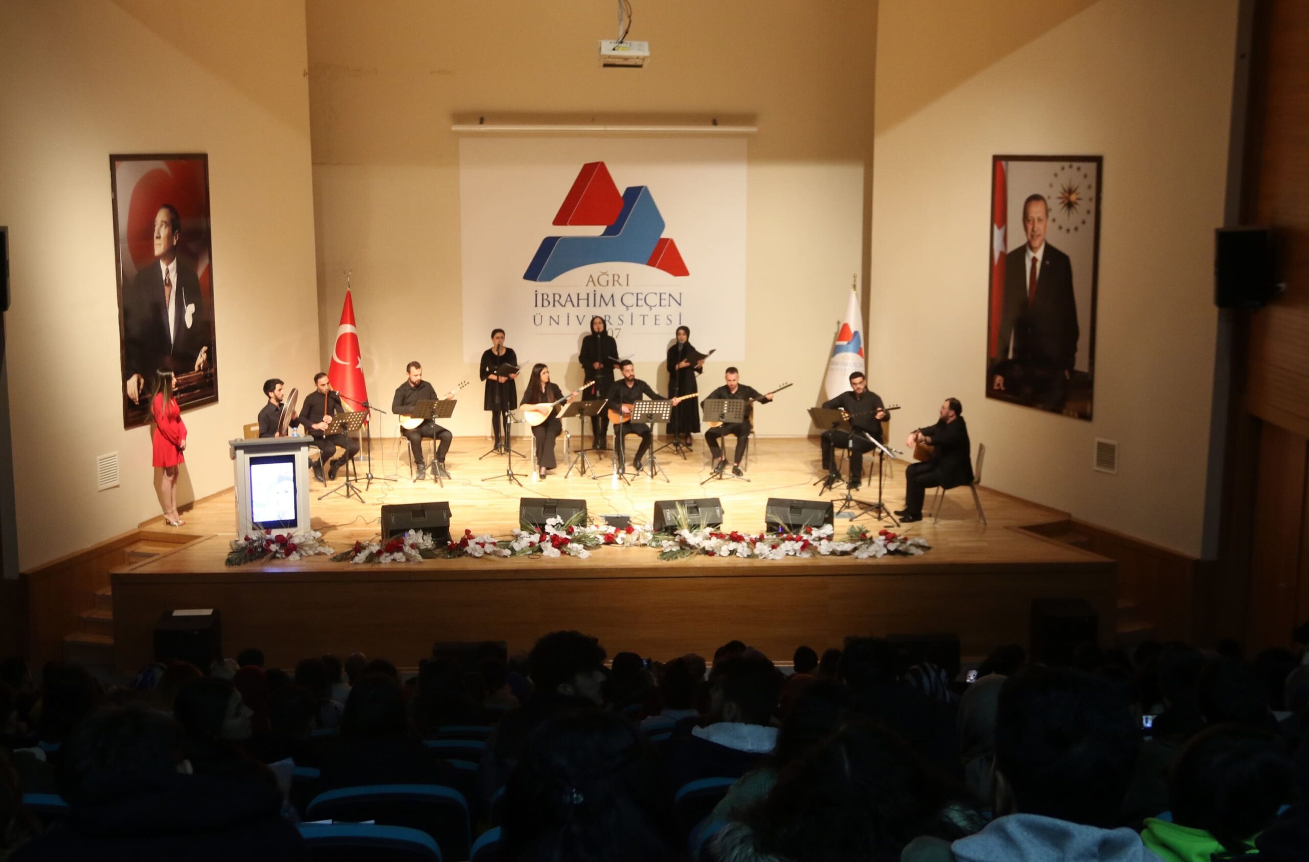 AİÇÜ’de “Yunus’un Dilinden Sazın Teline Türküler” Konseri