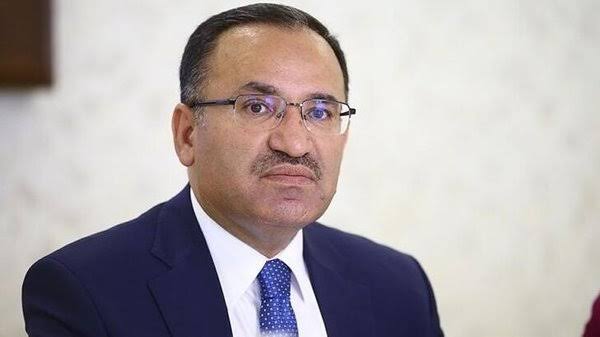 Bakan Bozdağ: “FETÖ ile mücadele aralıksız devam ediyor”