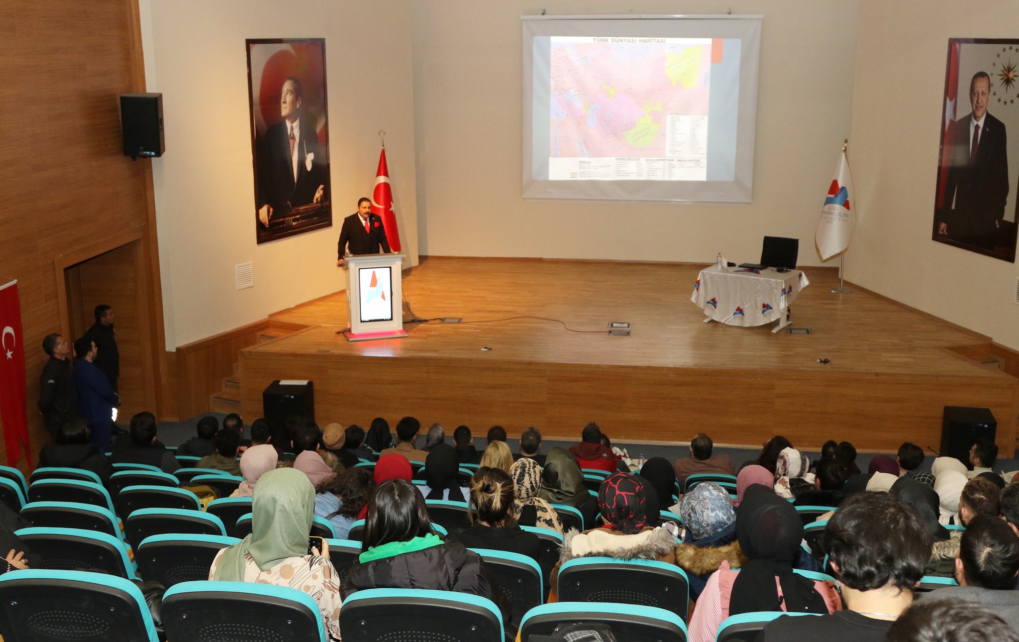 AİÇÜ’de “Türk Dünyası’nın Siyasi Coğrafyası ve Jeopolitik Önemi” Konferansı