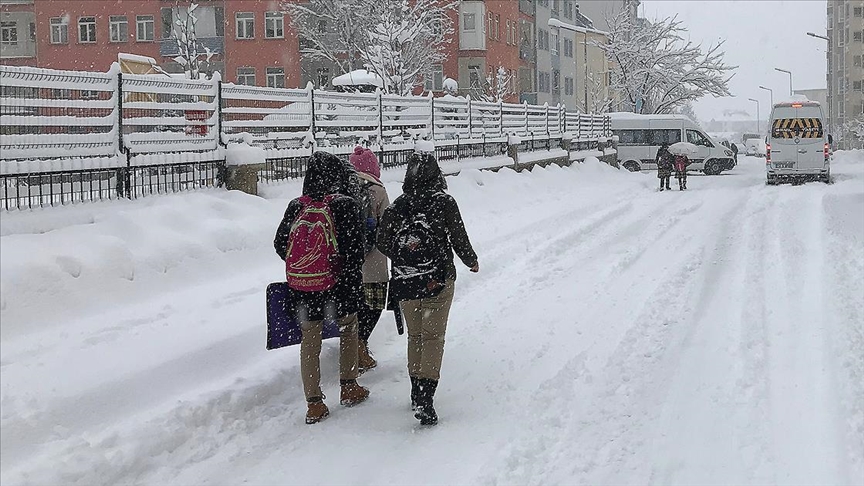 Ağrı’da Eğitime Kar Engeli!