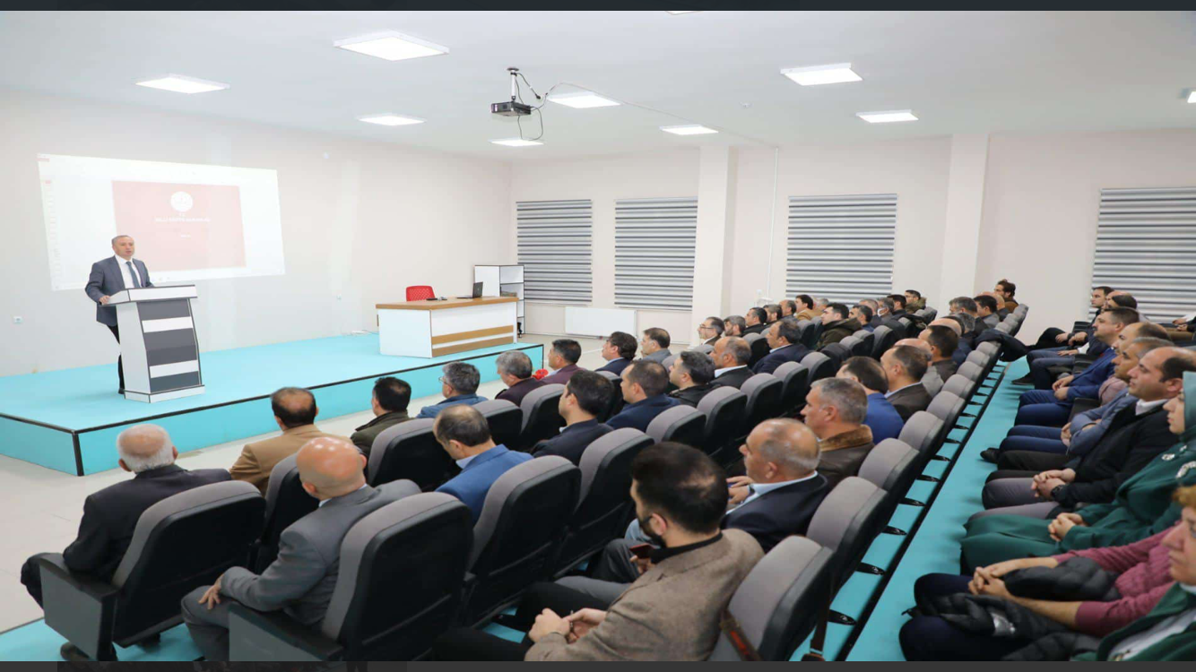 Ağrı’da Mesleki Gelişim Seminerleri Başladı