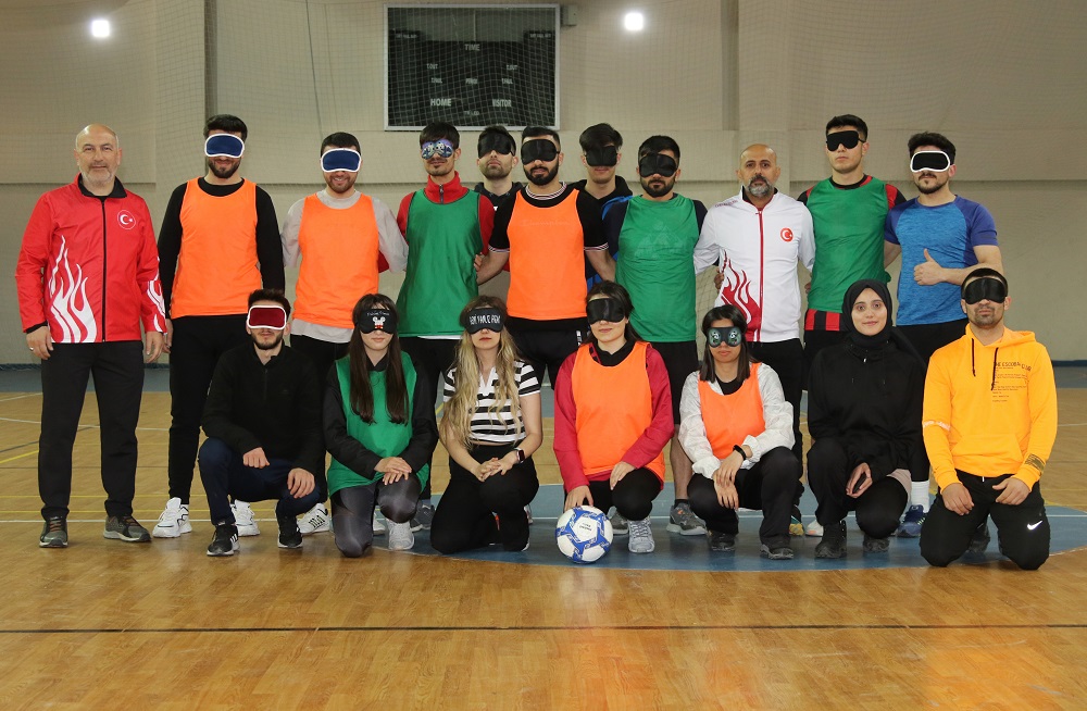 AİÇÜ Öğrencilerinden Farkındalık İçin FUTSAL Maçı