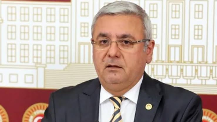 AK Parti Eski Vekili Mehmet Metiner, ‘Hedef kitlesi Kürtler’ olan bir dernek kurdu