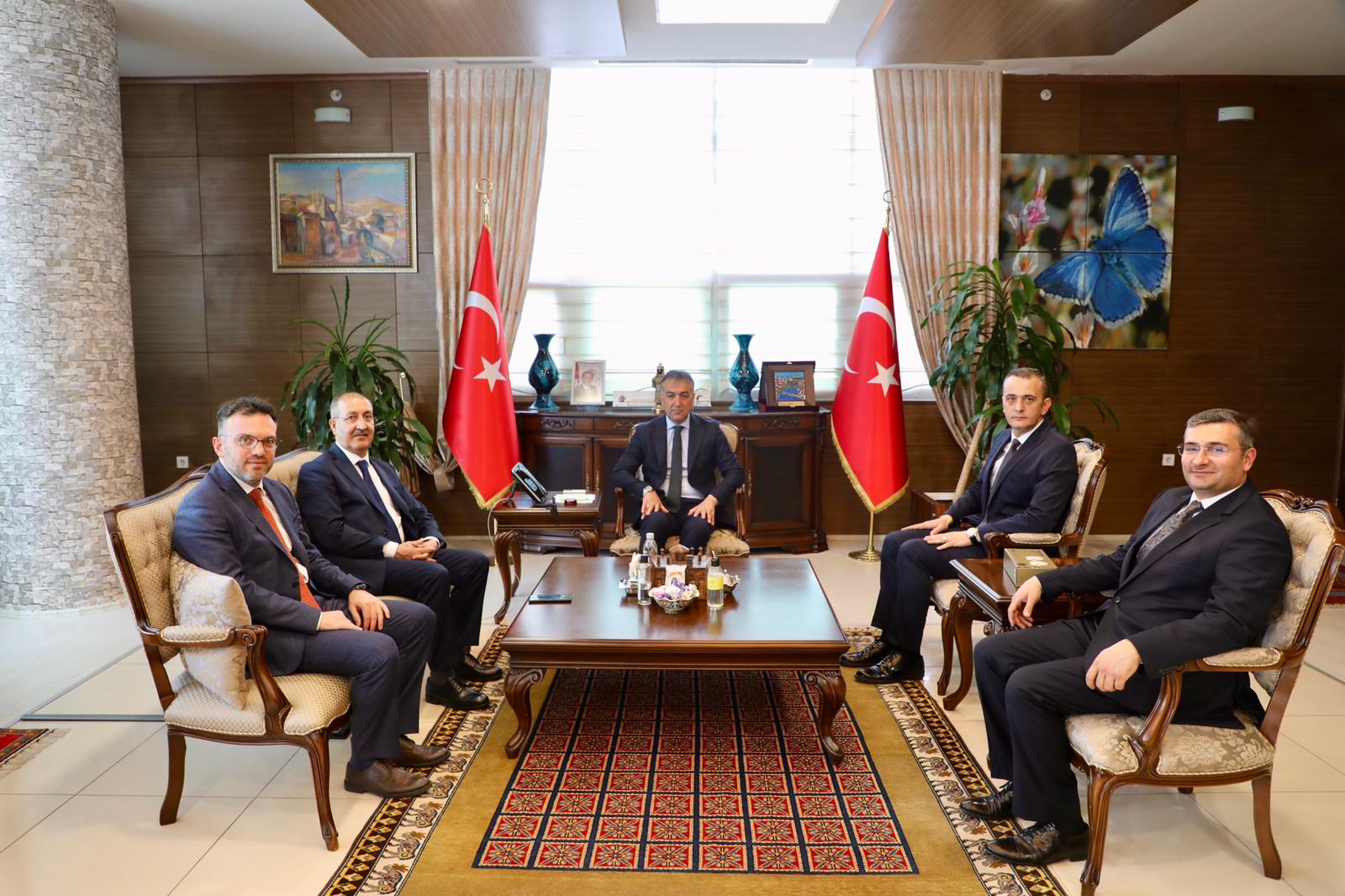 BİK Genel Müdürü Cavit Erkılınç, Bitlis Valisi Oktay Çağatay’a ziyarette bulundu