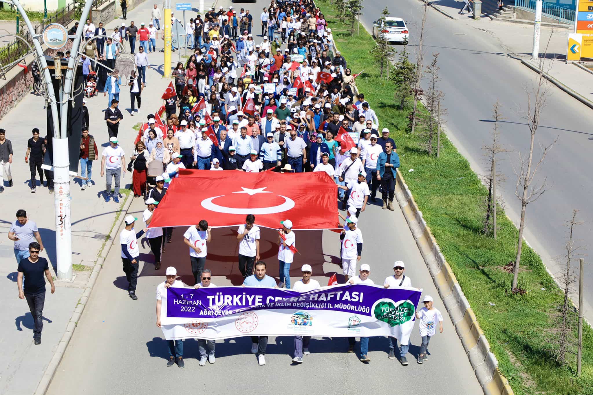 Ağrı’da “81 İlde 81 Milyar Adım Çevre Yürüyüşü” Düzenlendi