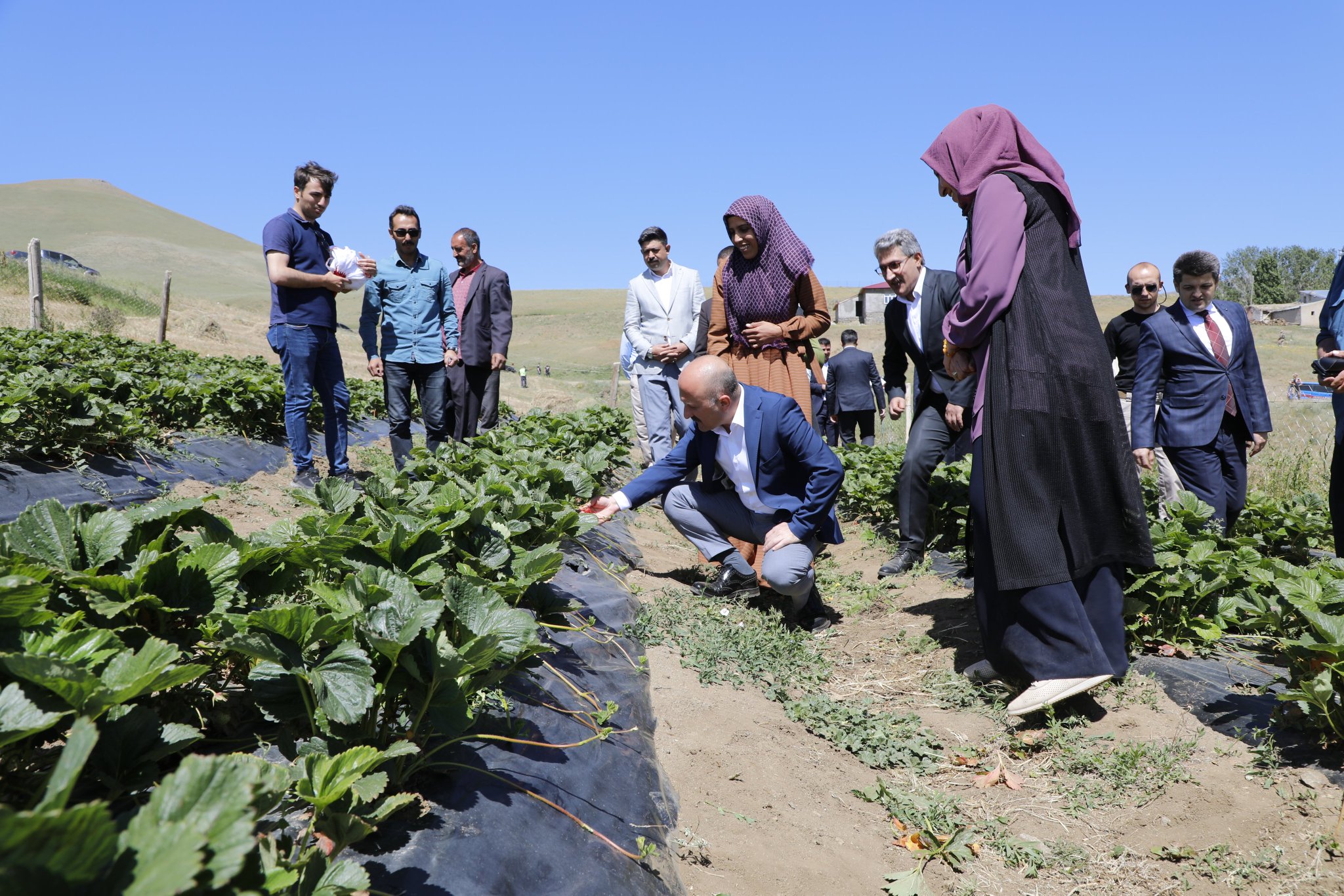 Vali Varol’dan Kadın Kooperatifi’ne Ziyaret