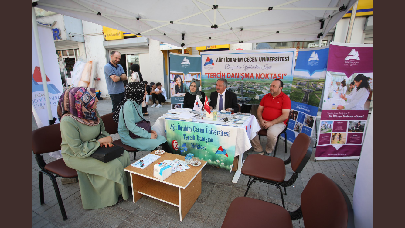 AİÇÜ, Yoğun Bir Tercih Dönemi Geçiriyor