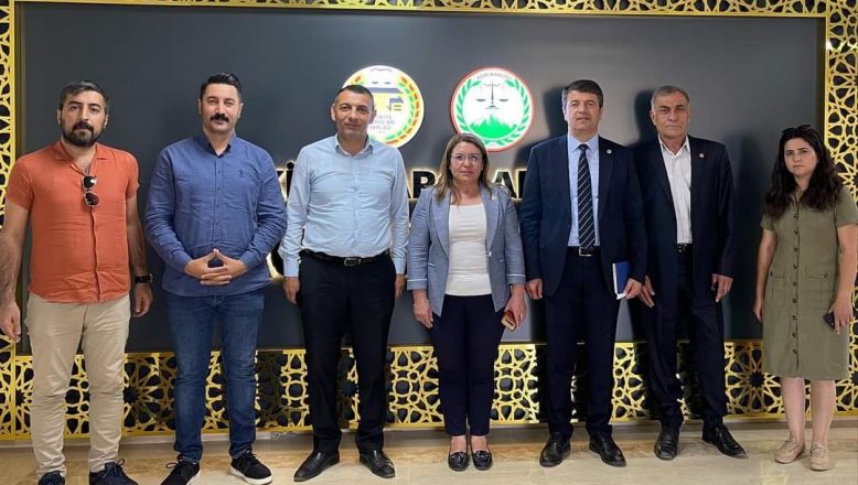 CHP Genel Başkan Yardımcısı Ağrı Barosunu Ziyaret Etti