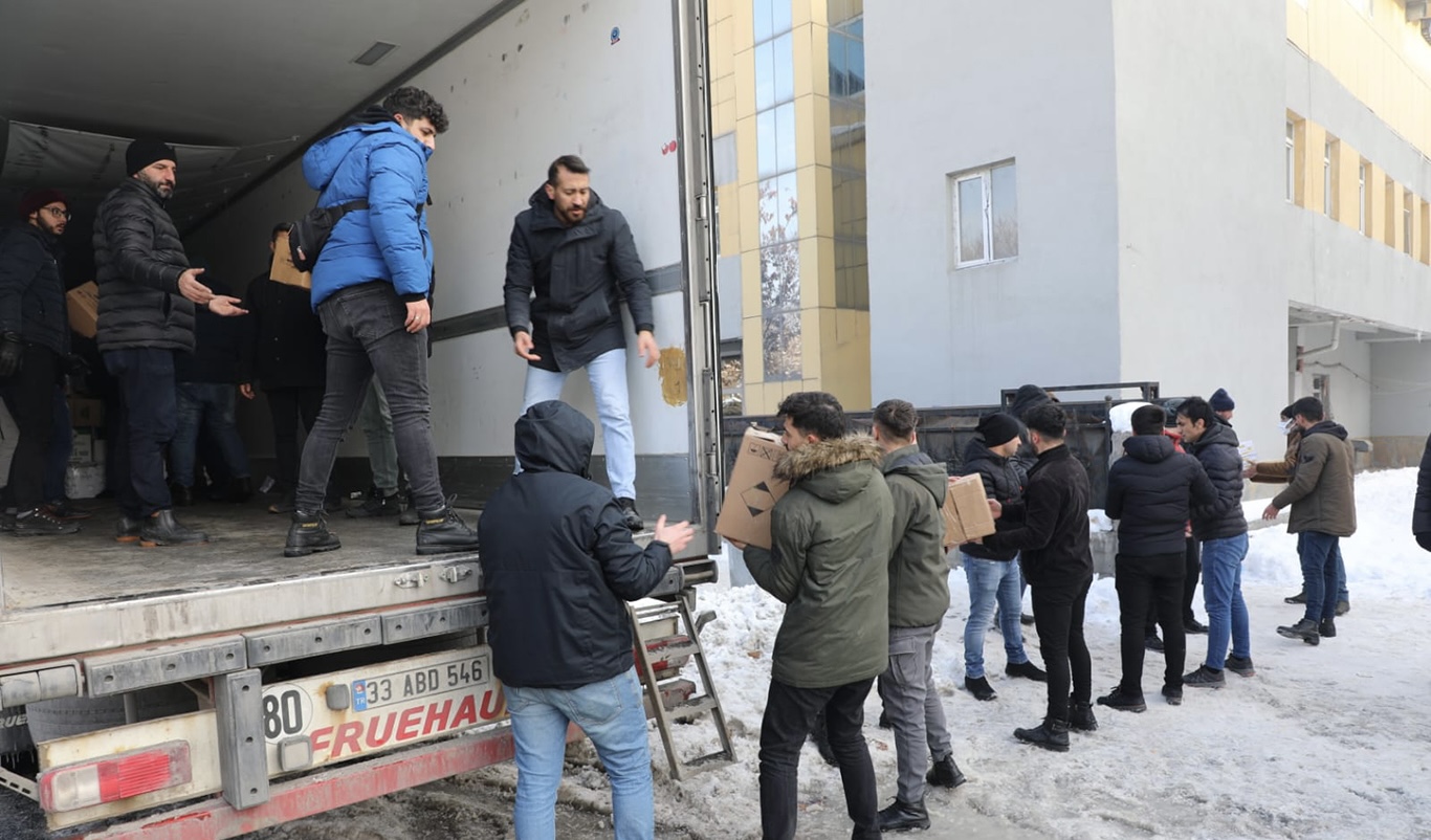 Ağrı’dan deprem bölgeleri için 4 araç daha yola çıktı!