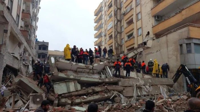 Ağrılı Argın Ailesi, Depremde Hayatını Kaybetti