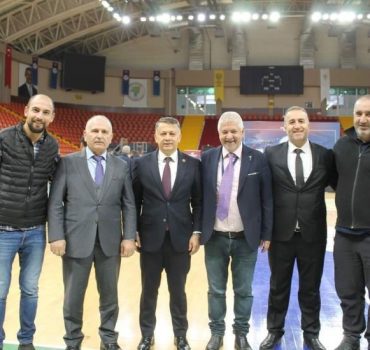 Ümit Babacan, gazete sahiplerine teşekkür etti