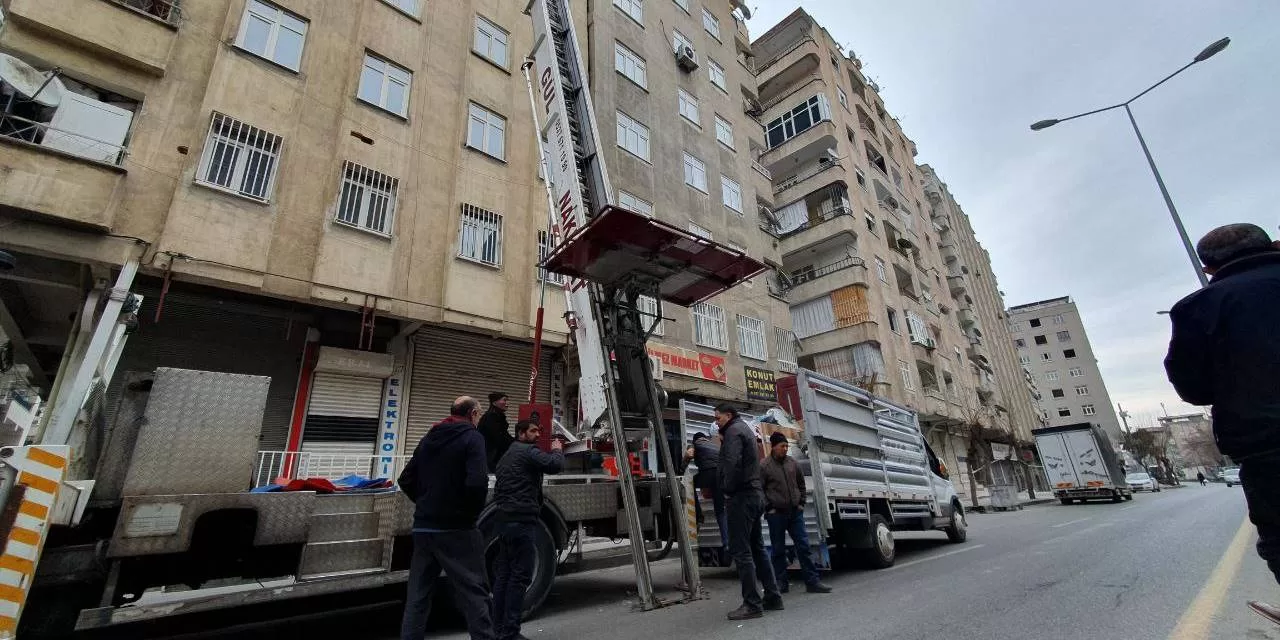 Malatya ve Gaziantep’te eşya tahliyesi yasaklandı!