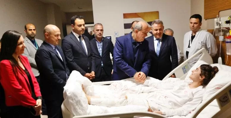 Cumhurbaşkanı Tatar, depremzedeleri ziyaret etti